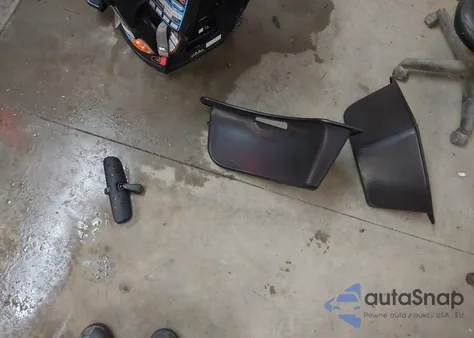 2021 Jeep Grand Cherokee Laredo X 4X4 z USA, uszkodzony, nr VIN 1C4RJFAG3MC515615